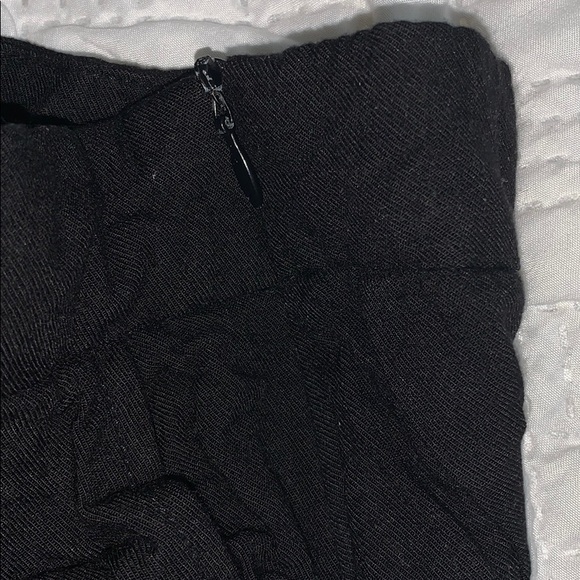 Flowy Shorts with Lace Ends - Picture 4 of 5